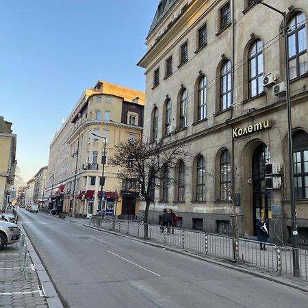 The Central Post Apartments Софія Екстер'єр фото