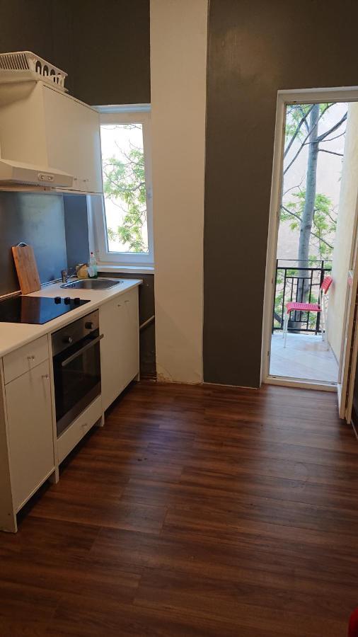 The Central Post Apartments Софія Екстер'єр фото