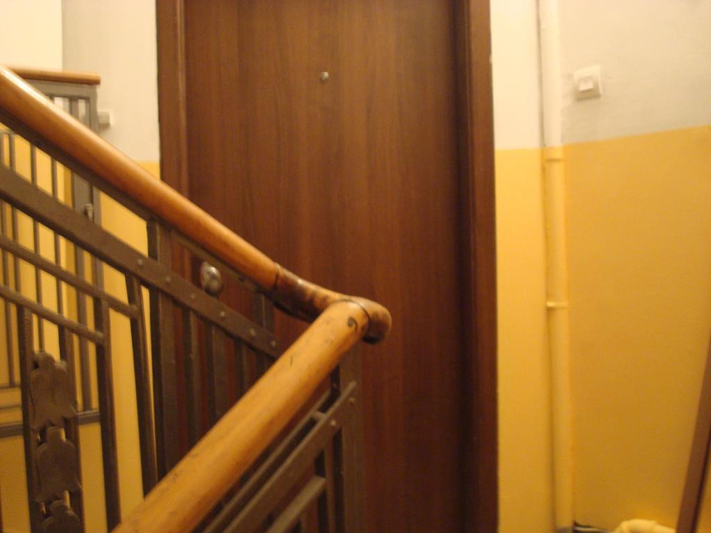 The Central Post Apartments Софія Номер фото