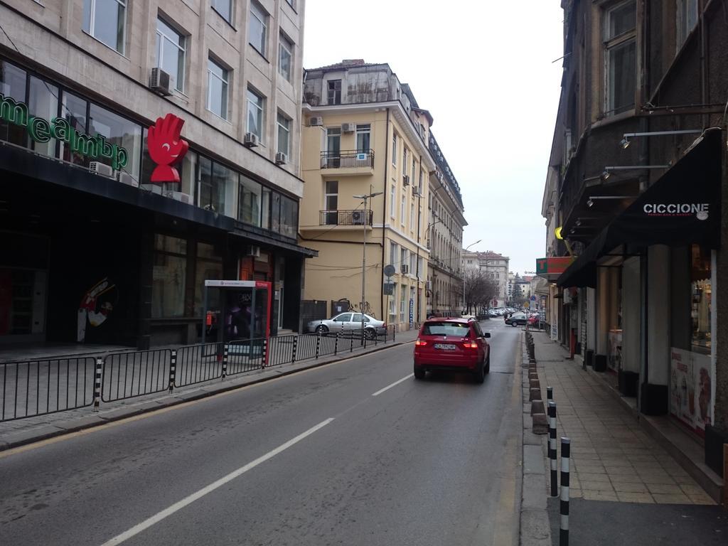 The Central Post Apartments Софія Номер фото